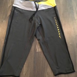 Livestrong Nike crop pants